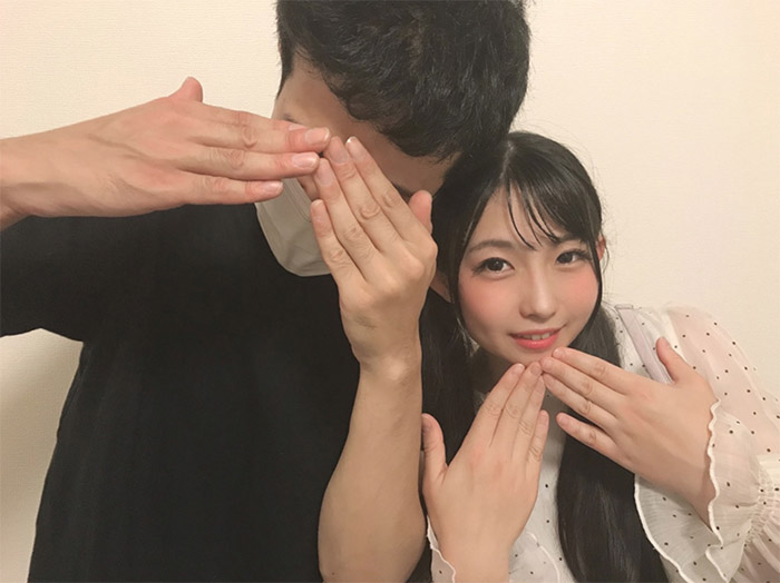 ファンの男性宅でスカトロプレイ